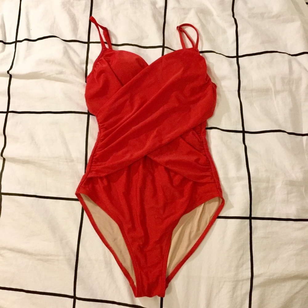 ❤️red one piece!❤️